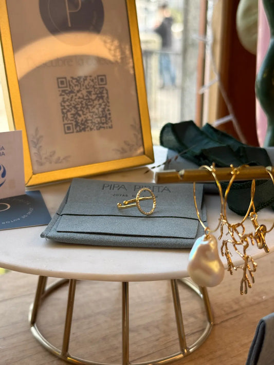 Joyería de autor y artesanía contemporánea en Vigo: llega Pipa Pirita a Galerías Fetén
