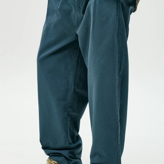 Pantalón chino navy lavado de NWHR en algodón orgánico GOTS, corte relaxed fit