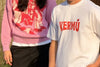 Jersey de punto grueso en color rosa con textura de relieve, cuello redondo y terminaciones acanaladas en puños y cintura, de la marca NWHR.
