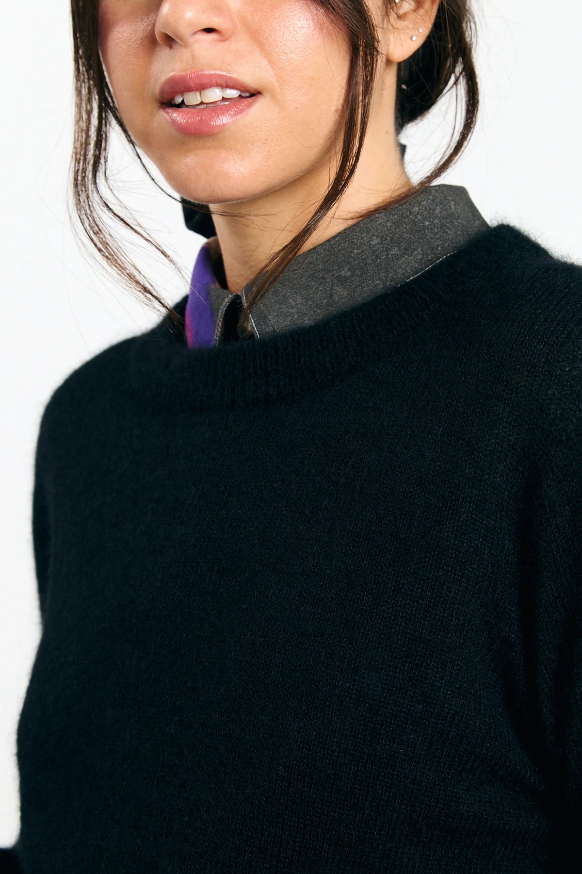 Jersey Babol Negro de Suite13Lab en baby alpaca y lana merino RWS, hecho en España