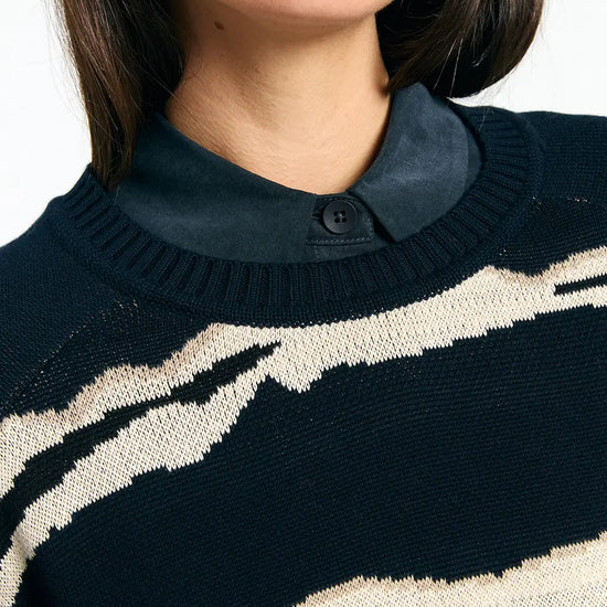 Jersey Nelas jacquard Flysch de Suite13Lab en algodón orgánico, cuello redondo y mangas raglán