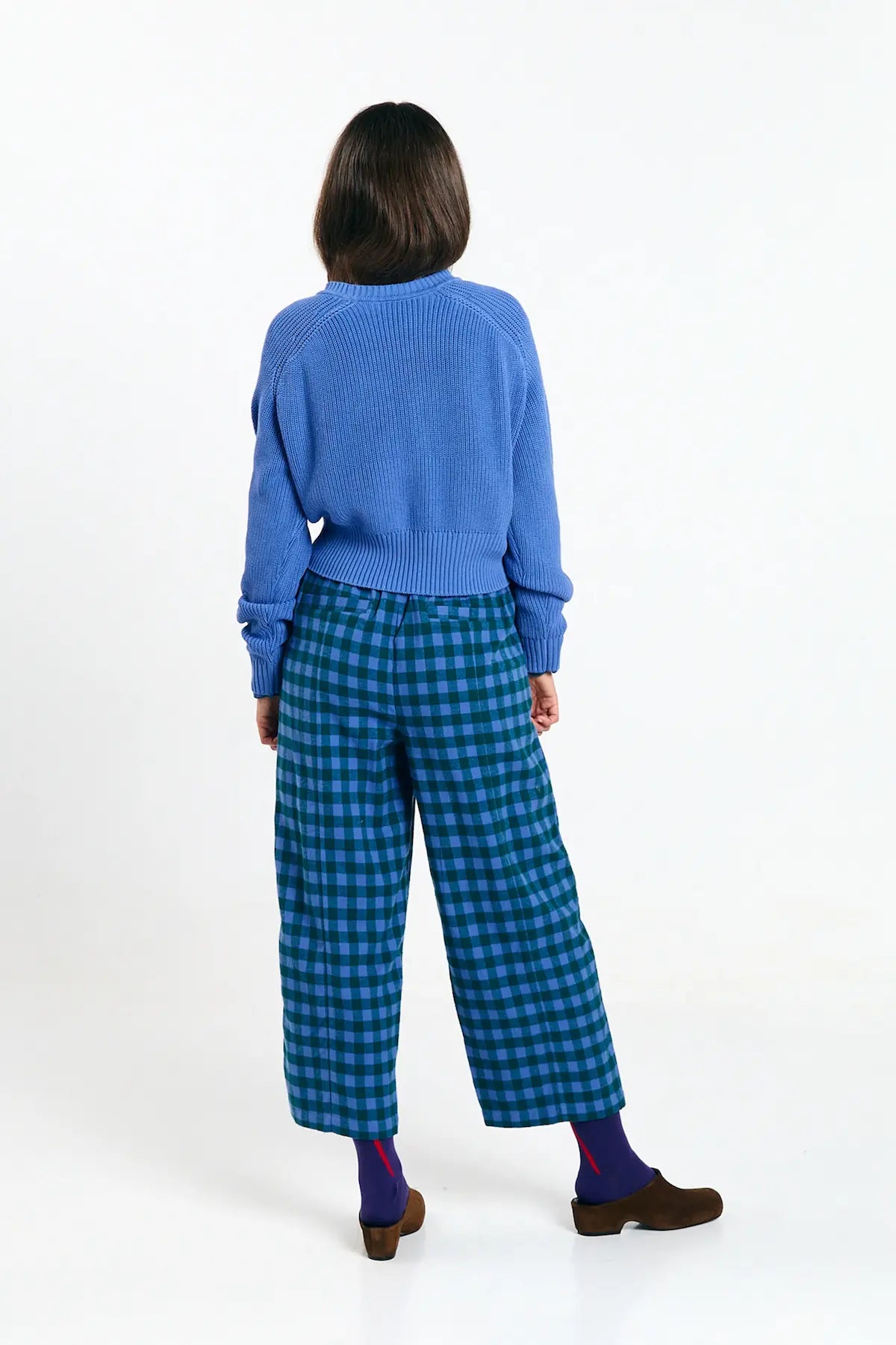 Pantalón Avis check blue de Suite13Lab en micro pana de algodón orgánico, corte globo y cuadros
