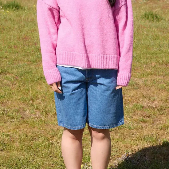 Jersey Brushed, lana mohair y acrilico en jersey de corte boxy con el logo de NWHR