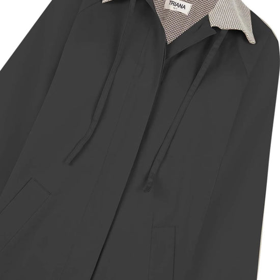 Gabardina Barry negra de TRIANA by C, repelente al agua con forro de cuadro vichy
