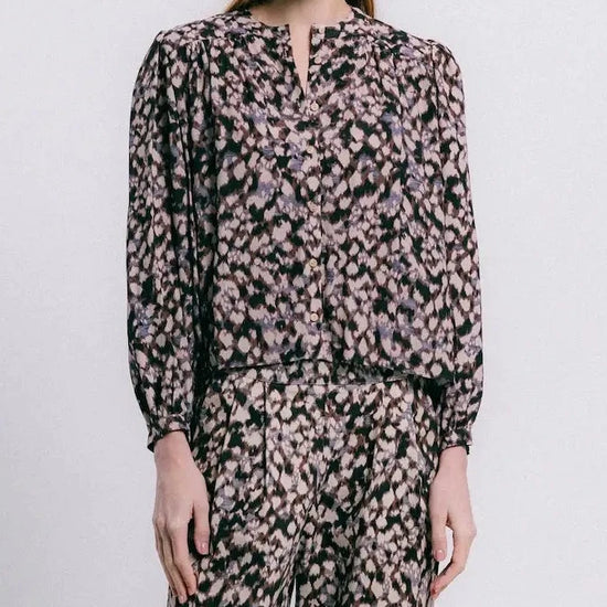 Blusa sidney motas de TRIANA by C en viscosa, tonos crudo negro y marrón