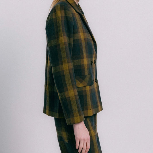 Traje cuadros verdes de TRIANA by C, blazer y pantalón en algodón y lino