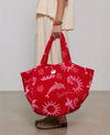 Bolso tote de gran formato en tejido jacquard de rizo de algodón orgánico, con asas largas para hombro y etiqueta de silicona, modelo Tulum de Wouf.