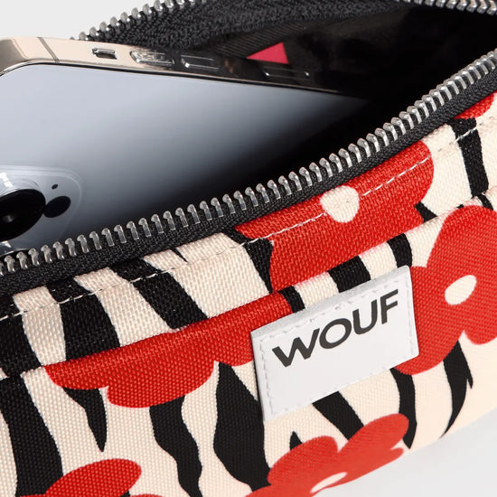 Mini bag bandolera Wildflower de Wouf, 19×10×5 cm, poliéster reciclado con estampado floral y strap ajustable