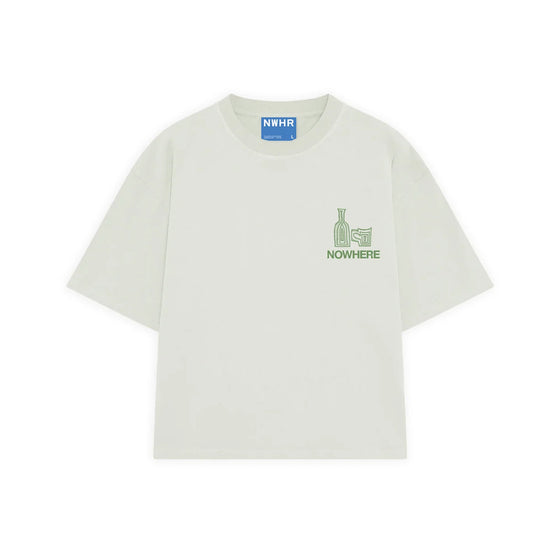 Camiseta de manga corta y corte holgado con diseño gráfico original "Café con Gotas", confeccionada de forma ética en algodón orgánico por la marca NWHR.