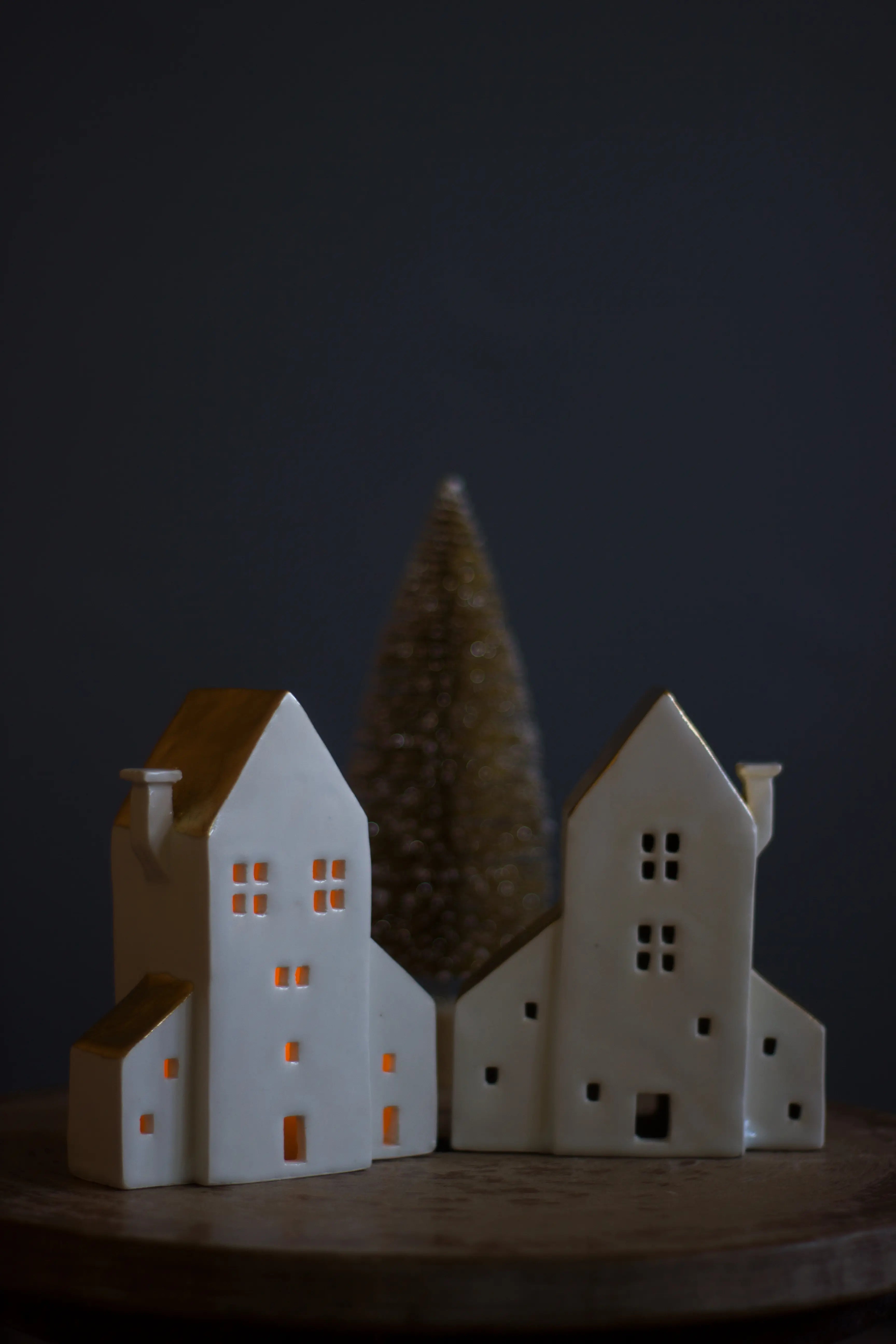 Casiña 1 Blanco y dorado