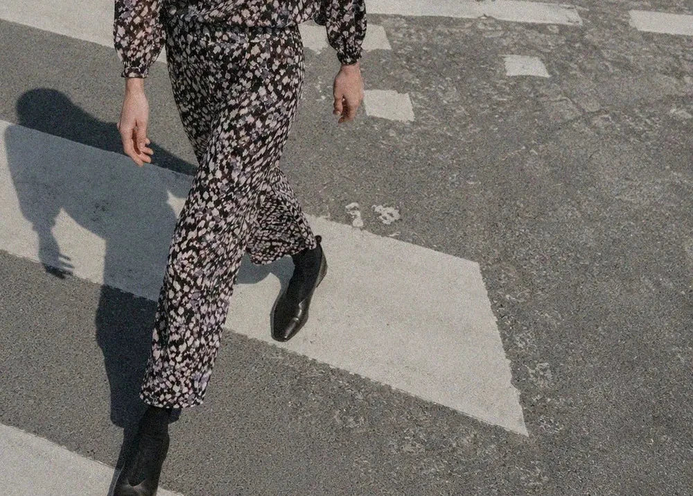 Pantalón Millet motas de TRIANA by C, algodón con estampado exclusivo diseñado en Bilbao