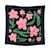 Pañuelo cuadrado 65×65 cm ilustración Las Flores sobre fondo negro en seda twill, Studio Arde.