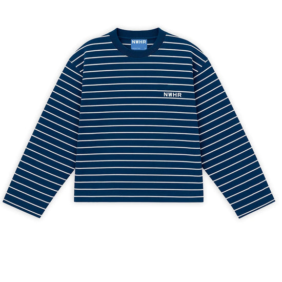 Camiseta de manga larga holgada con estampado clásico de rayas horizontales azules y blancas, confeccionada en algodón orgánico de la marca NWHR.